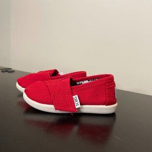 Toms Tiny Red Canvas Classic Size 5T